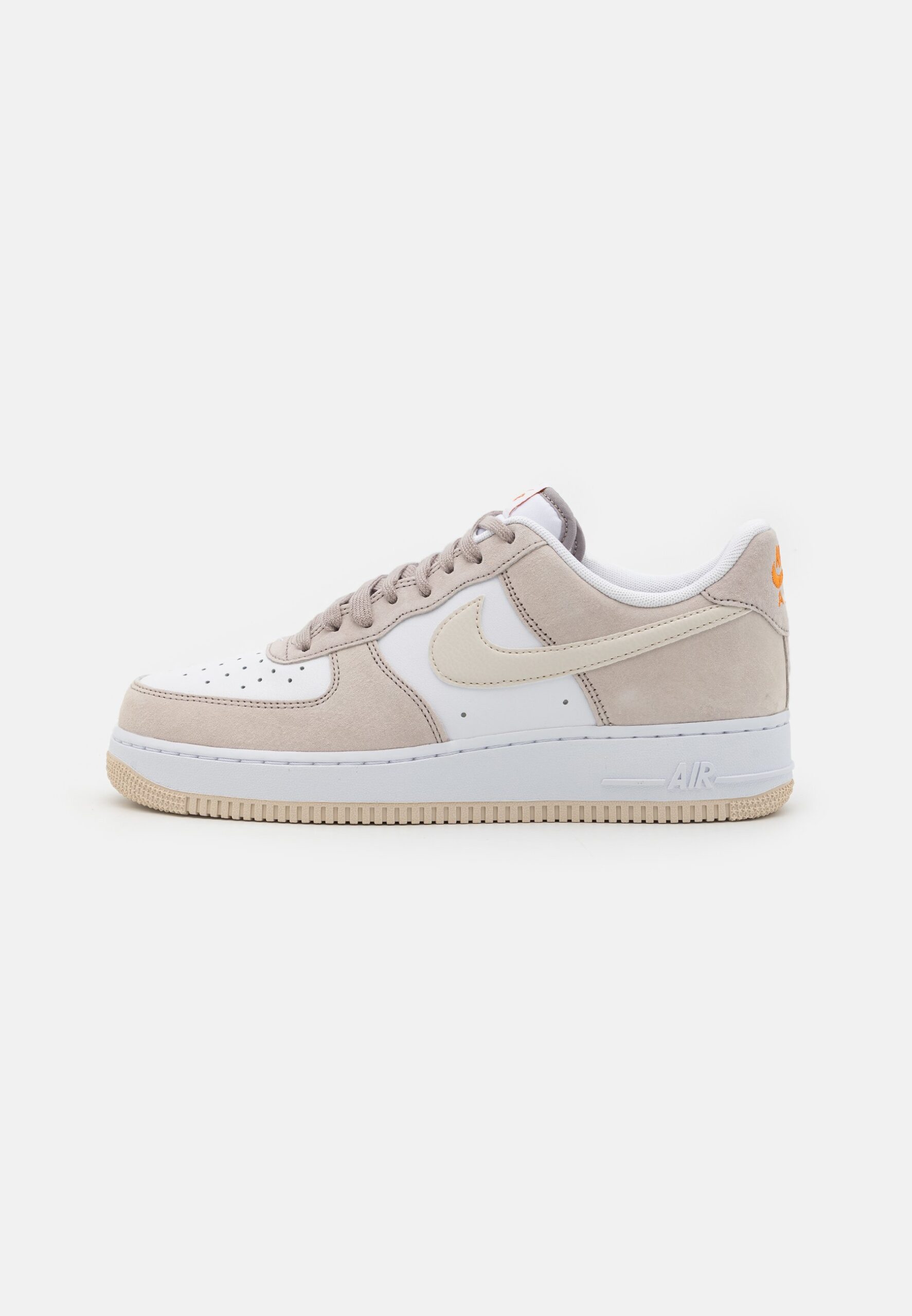 air-force-1-beige-939ifh-1.jpg